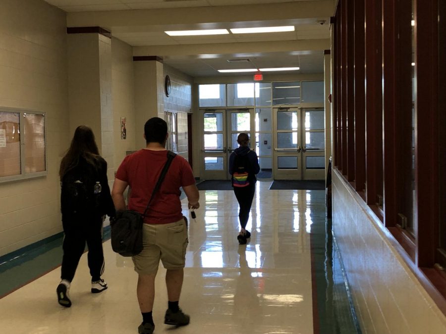 Students leave the building during their open lunch period. Administration decided to allow open lunch this year to alleviate crowding in the lunchroom.