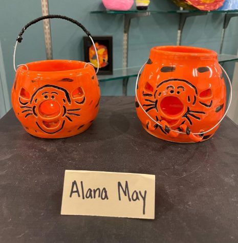 Ceramic pot made by Alana May