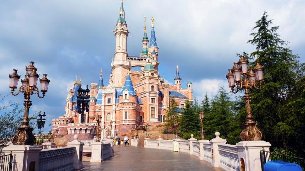 Enchanted Storybook Castle at Shanghai Disneyland. Original public domain image from Wikimedia Commons