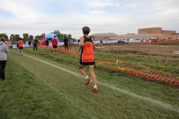 Junior Simon Hering sprints towards the finish line.