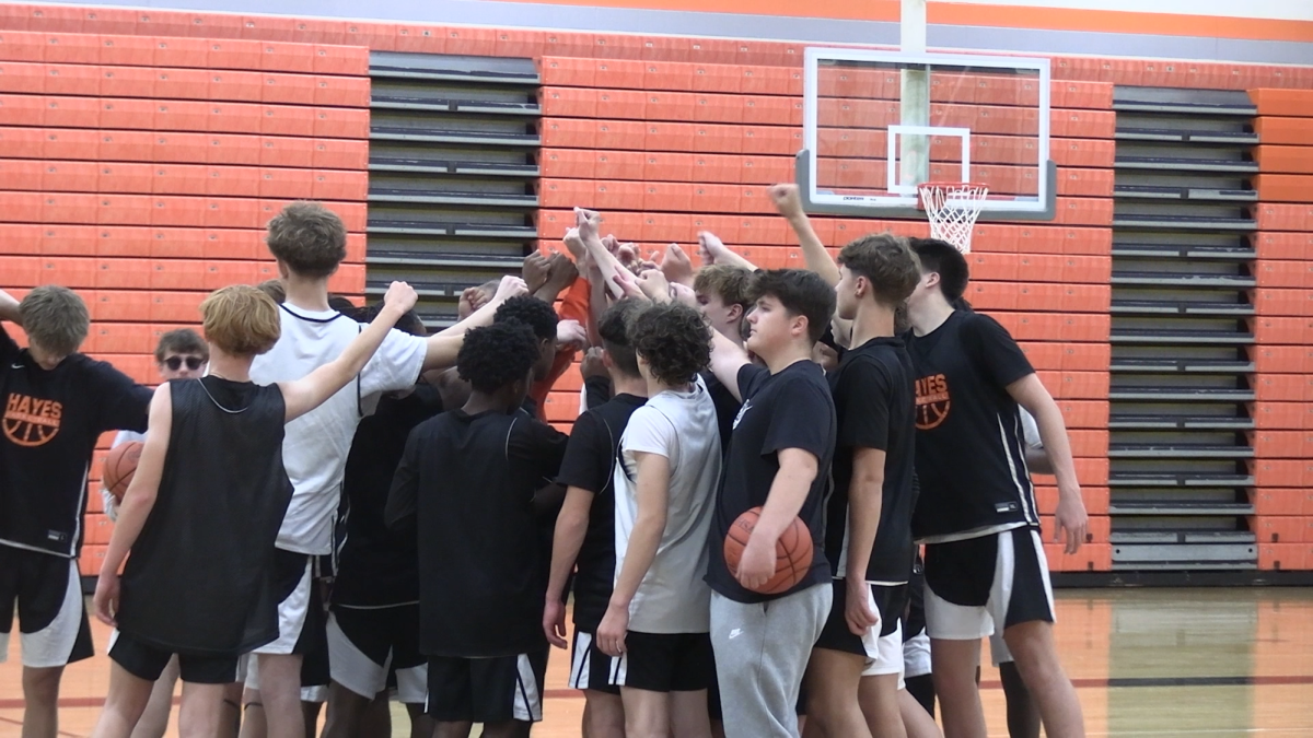 Boys' basketball team gears up for their upcoming season